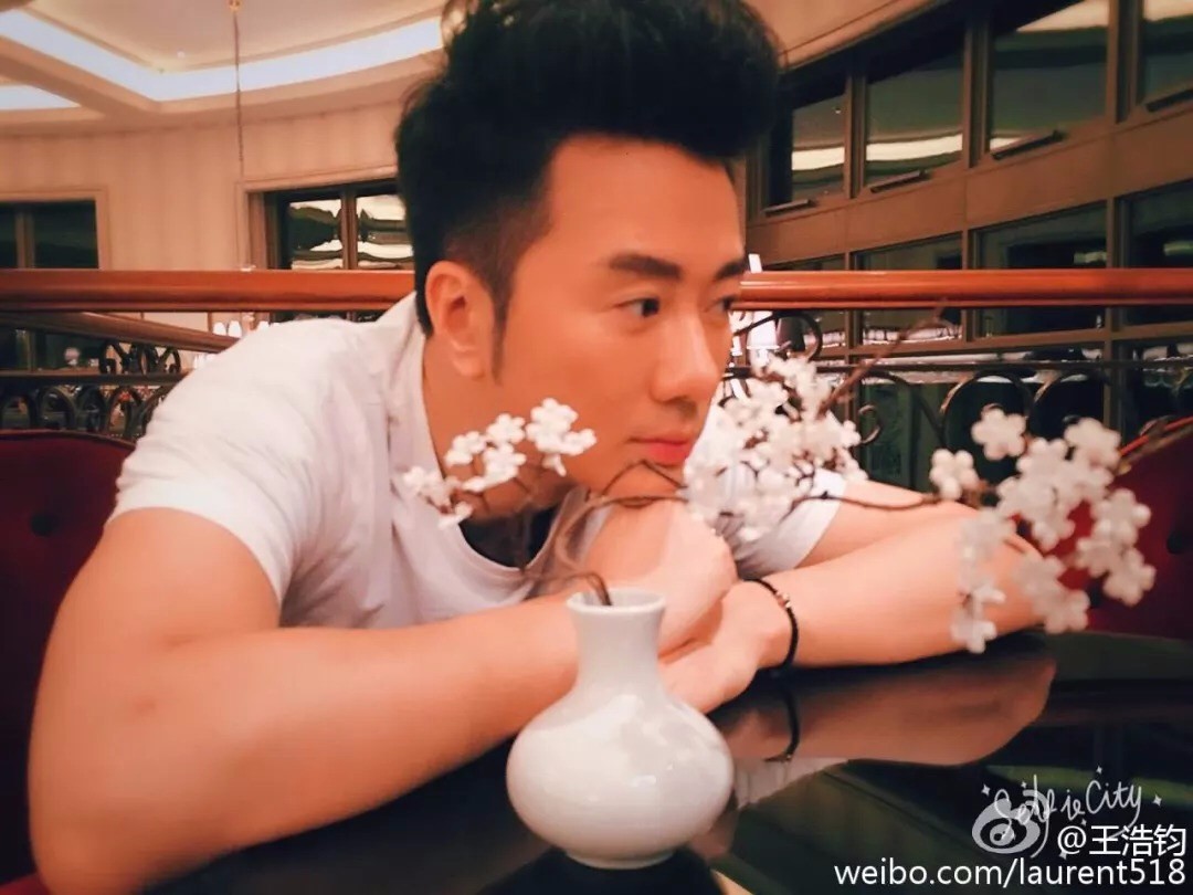 王浩钧:最不红的男演员,却有着独一无二的有趣灵魂