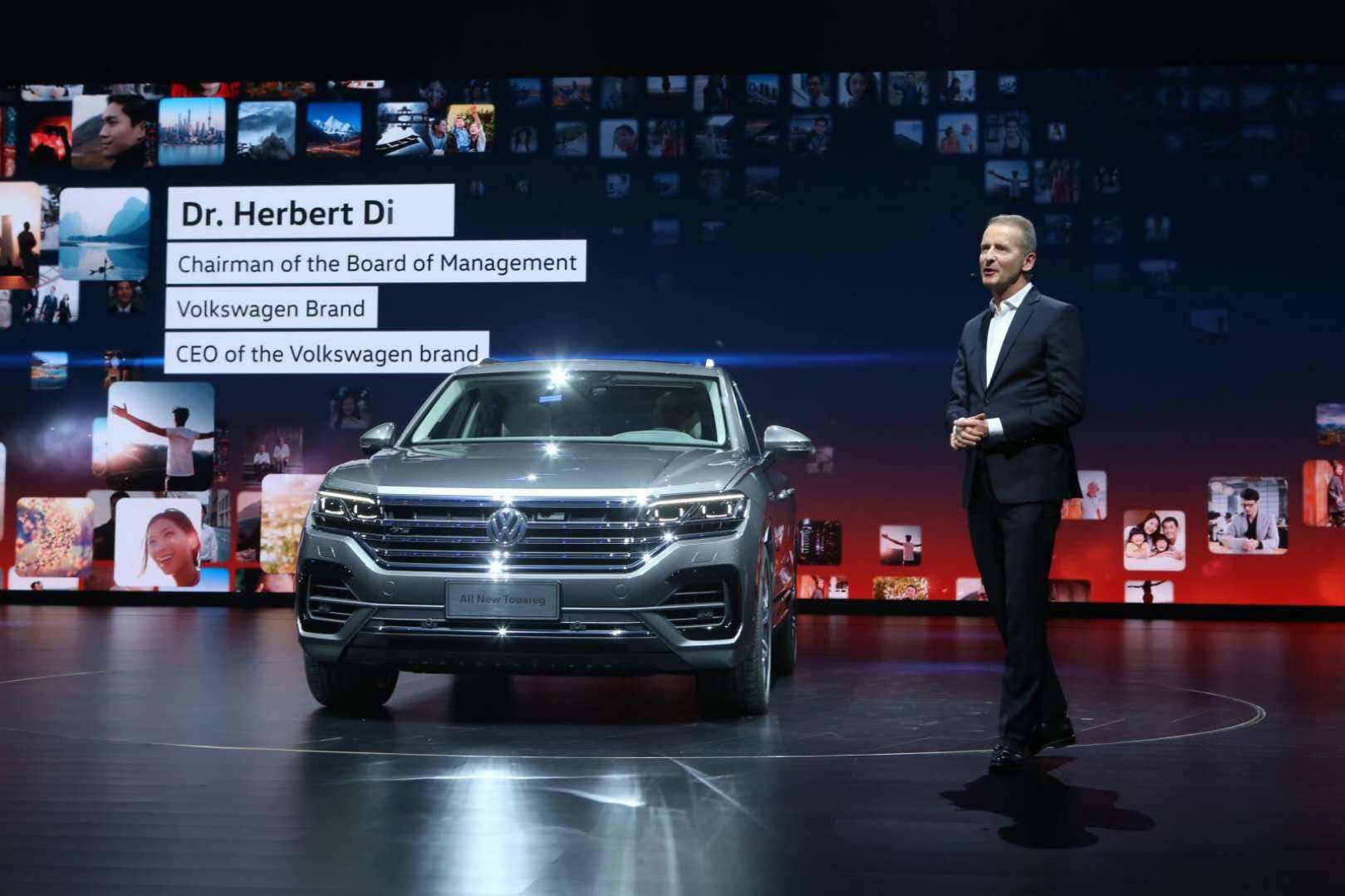 全新大众途锐北京首秀，你还会爱吗