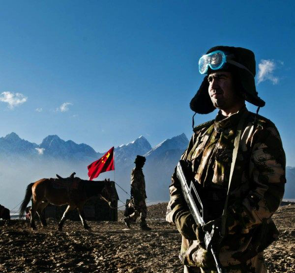 长相酷似欧洲人,却为中国守边疆,还深感自豪