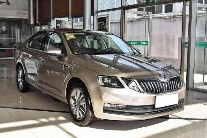 大众被忽略的神车! 为赢销量狂降4万, 油耗仅6升, 8万起良心价