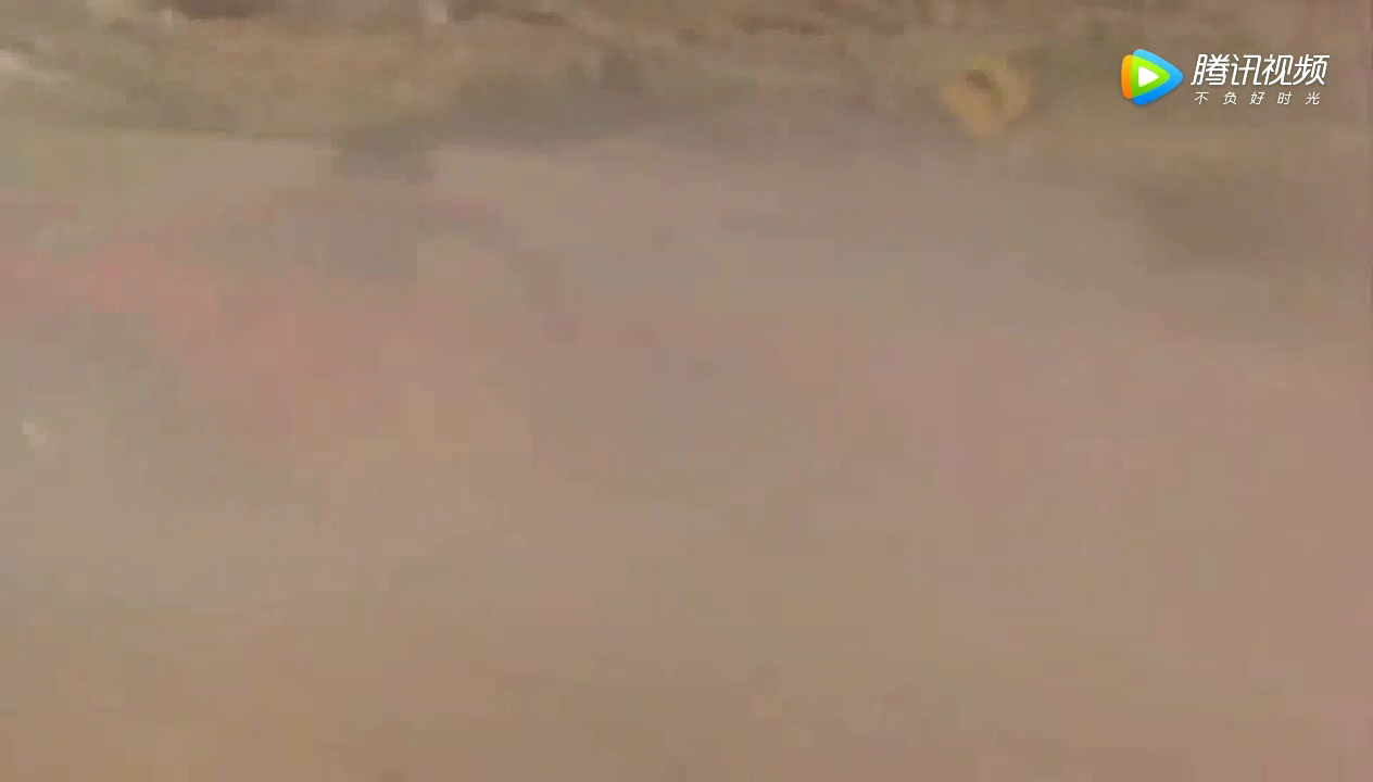 玩命硬汉驾驶超级跑车，山路狂飙！