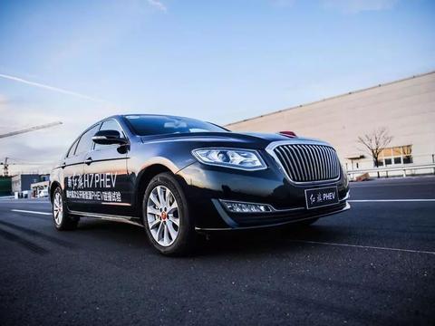 为新能源汽车安全正名！红旗H7 PHEV 100%重叠对撞解放重卡！