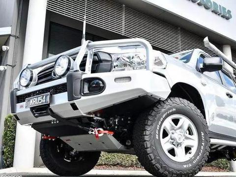 丐版丰田陆巡LC200改装方案