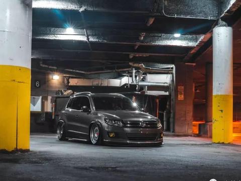 标新立异！2012 VW Tiguan低趴改装鉴赏