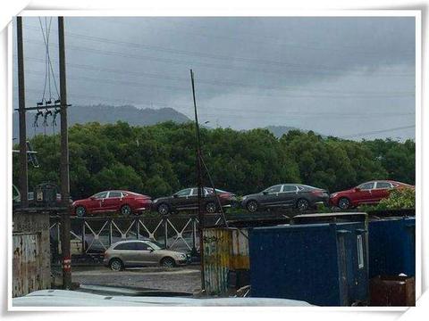 首批吉利博瑞GE到店实拍, 颜值无愧最美国产车,买合资车的后悔了