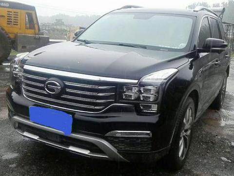 小伙花20万买辆广汽传祺GS8，老板看到车后也竖起了大拇指