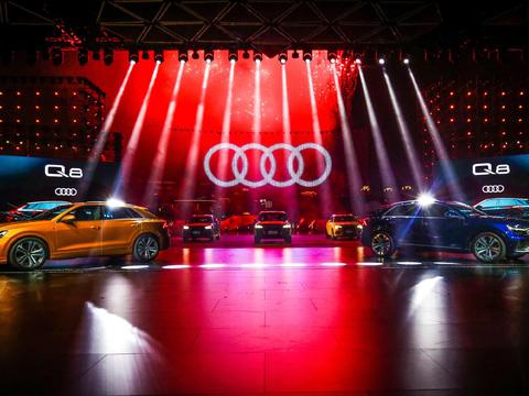全新奥迪Q8全球首发，2018深港澳车展6号馆“奥迪专馆”震撼亮相