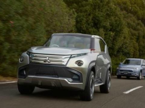 三菱这次爆发，性能超强全时四驱，3，0L加8AT，王者归来