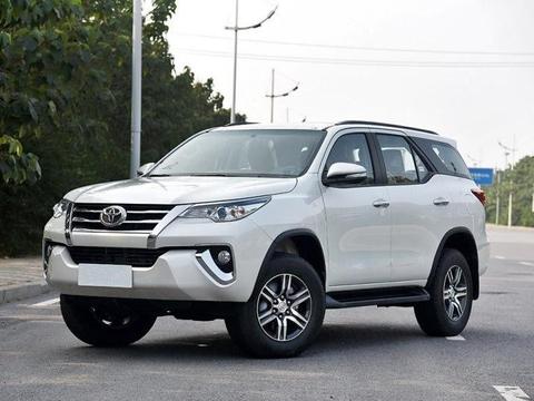 号称小霸道，23万起配分时四驱，丰田这款SUV比汉兰达更值得买！