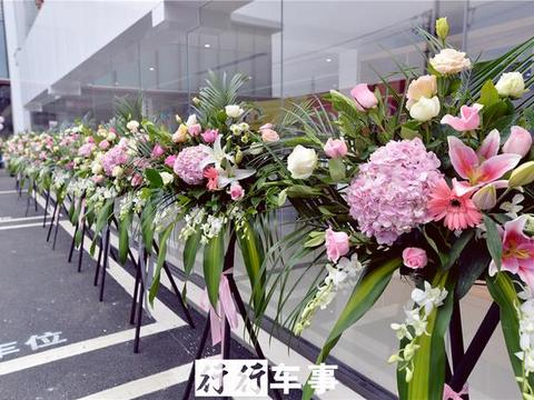 贵阳首家宝骏旗舰店10月21日盛大开业！