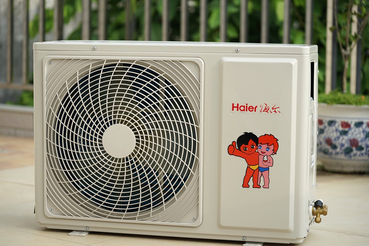 老式三夌空调打开制热不吹风扇怎么回事？