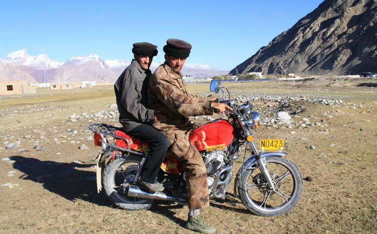 长相酷似欧洲人,却为中国守边疆,还深感自豪