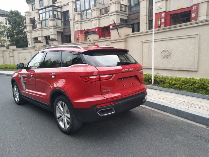 国产SUV最大黑马，外观比途观L霸气，旋钮式档把提升逼格，仅