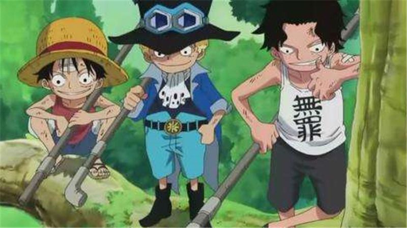 海贼王3兄弟凑齐，路飞中年猥琐，艾斯中年霸气，萨博老年辣眼睛