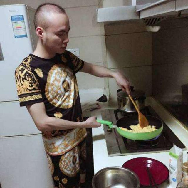 时下最火的五大吃鸡主播，17兽和董小飒上榜，小叮当只排第二