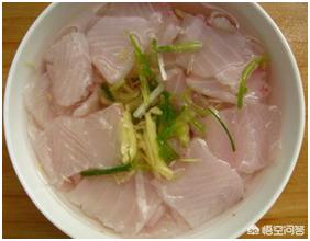 酸菜鱼的鱼片怎么做才能又滑又嫩？
