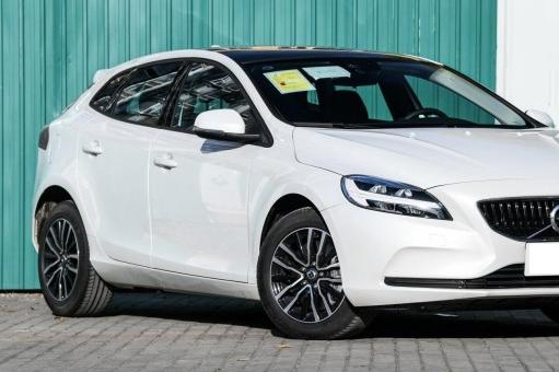 能虐思域的吉利，18万花的值，245马力还有宝马8AT