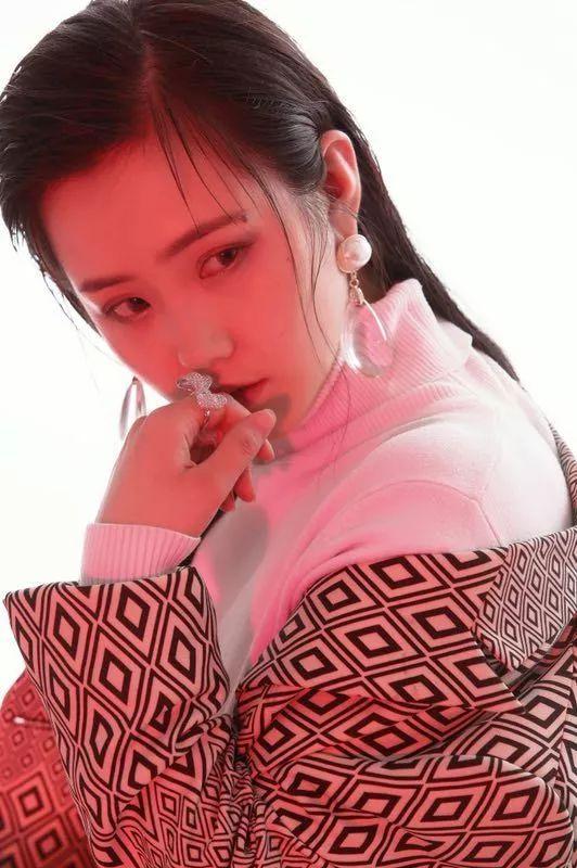 抖音快手被整改,嘻哈界又少一平台?美女告诉你