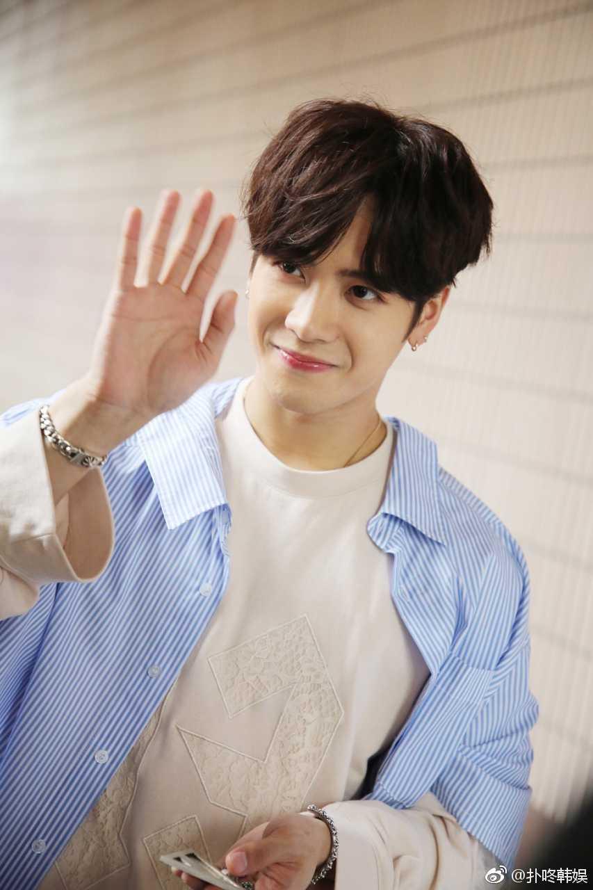 韩网评论王嘉尔声明不会退出got7,果然和EXO