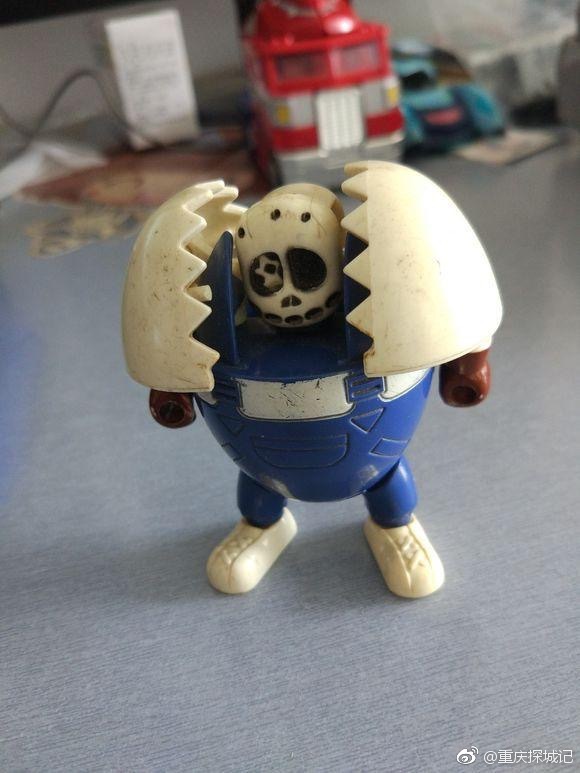 80后的记忆，变形蛋，质量真是极好的，现在都很结实。