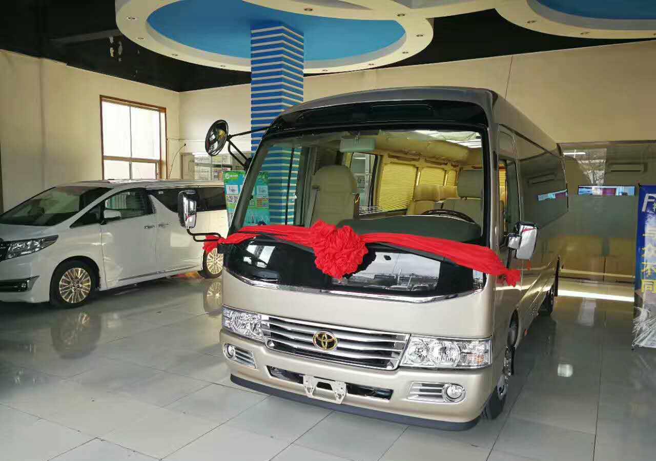 动力堪比酷路泽，空间超大，内饰比埃尔法还豪华