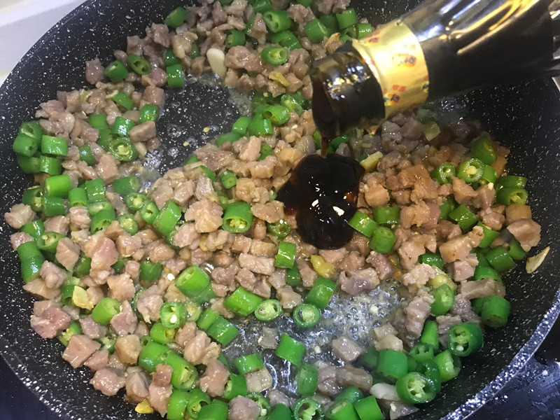 炒菜先放还是蚝油后放还是?原来一直都做错了猪肝排毒蚝油淋巴猪腰图片
