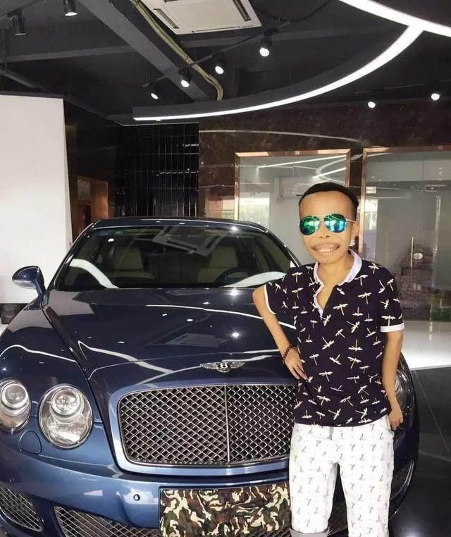 还记得快手网红陈山吗?曾开跑车喝香槟,被封杀