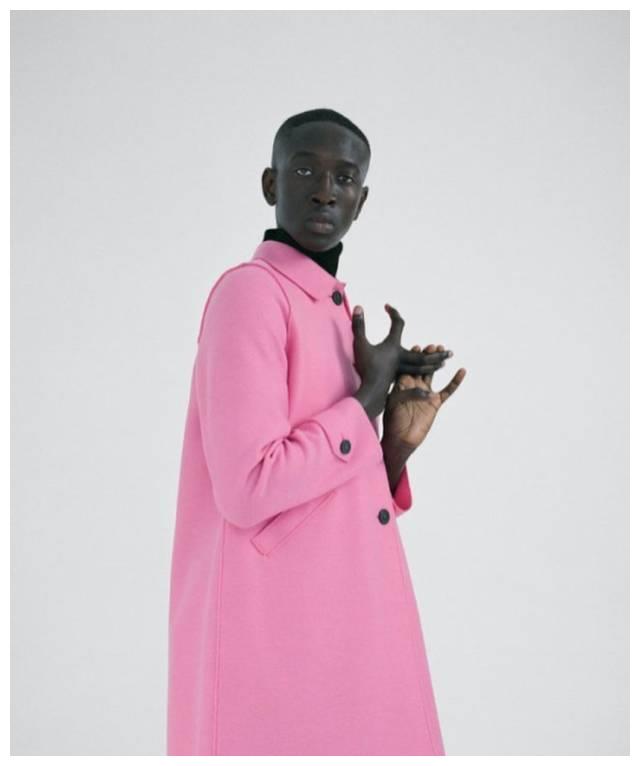 穿粉红色的男生最有气概!快让你男朋友试试粉