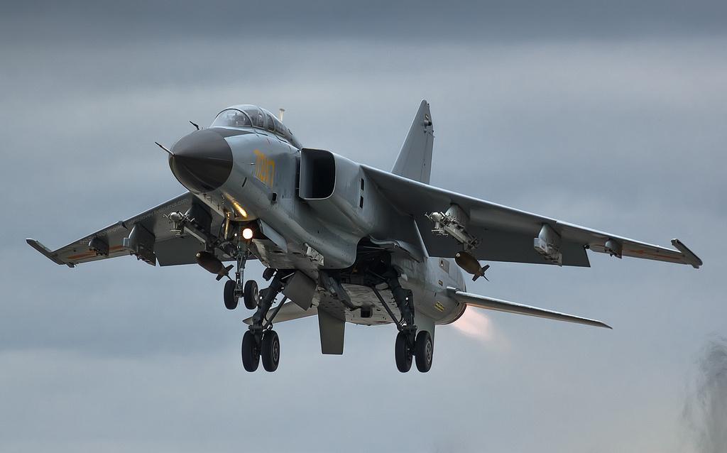 很多照片是第一次曝光,解放军飞豹战机在俄罗斯大秀实战技能