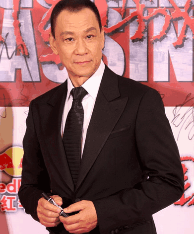 71岁王学圻儿孙幸福, 两百万遣散相守40年的妻子, 今孤家寡人