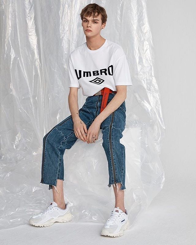 老爹鞋实在是太火,连运动品牌茵宝也要加入战