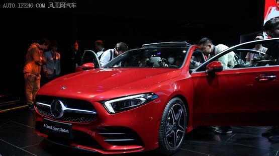 奔驰长轴距A级轿车全球首发 豪华入门车的弄潮儿