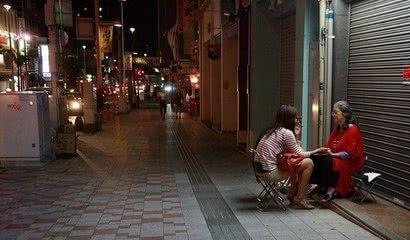 日本最赚钱的生意,摆张椅子一天收入上万,商家