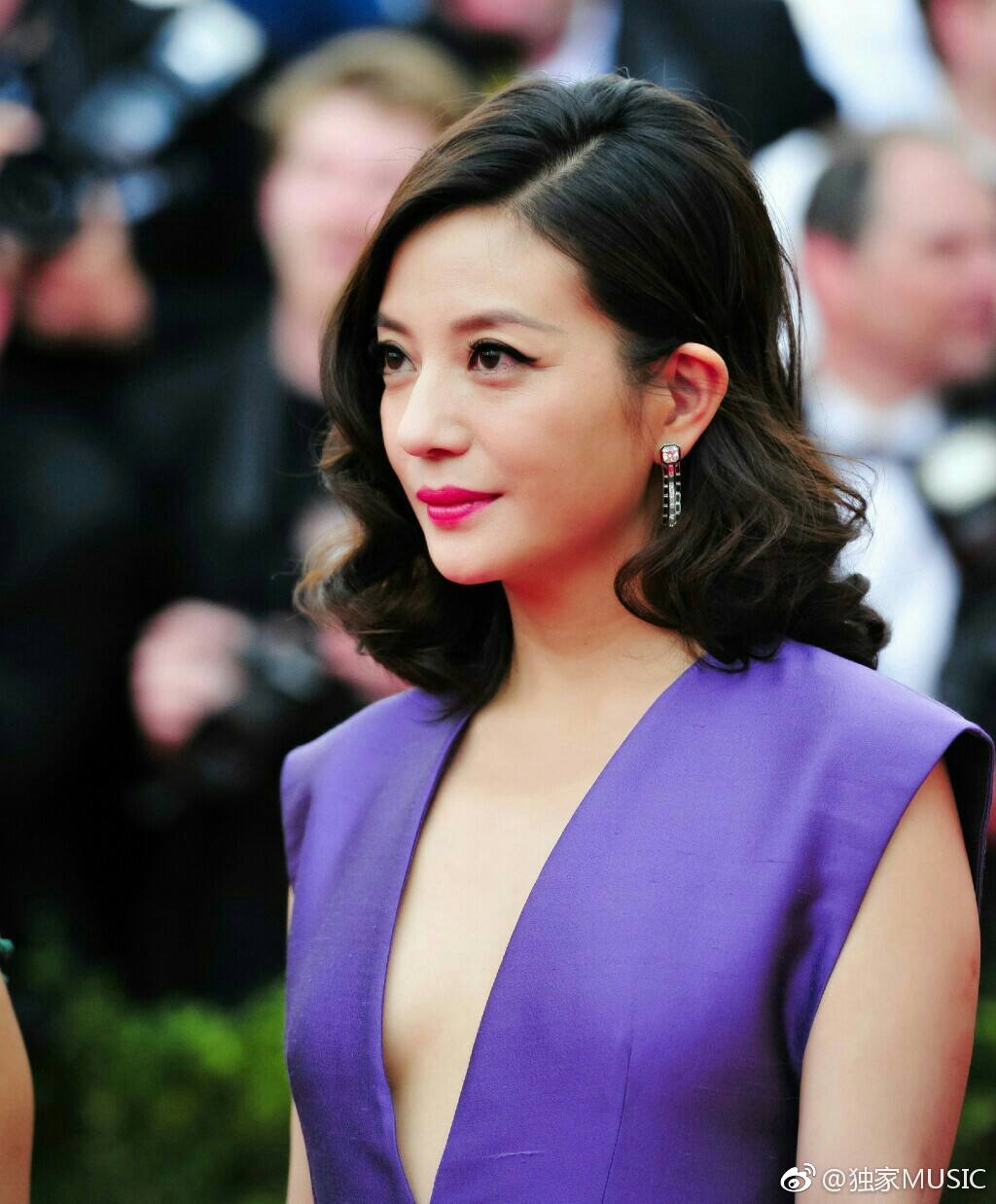 看了一下《福布斯》公布的2018年全球收入最高女演员排行榜