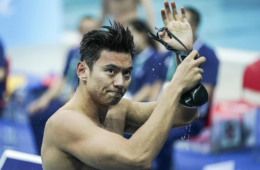 宁泽涛无缘亚运会诡异,只报名一项选拔赛,泳裤