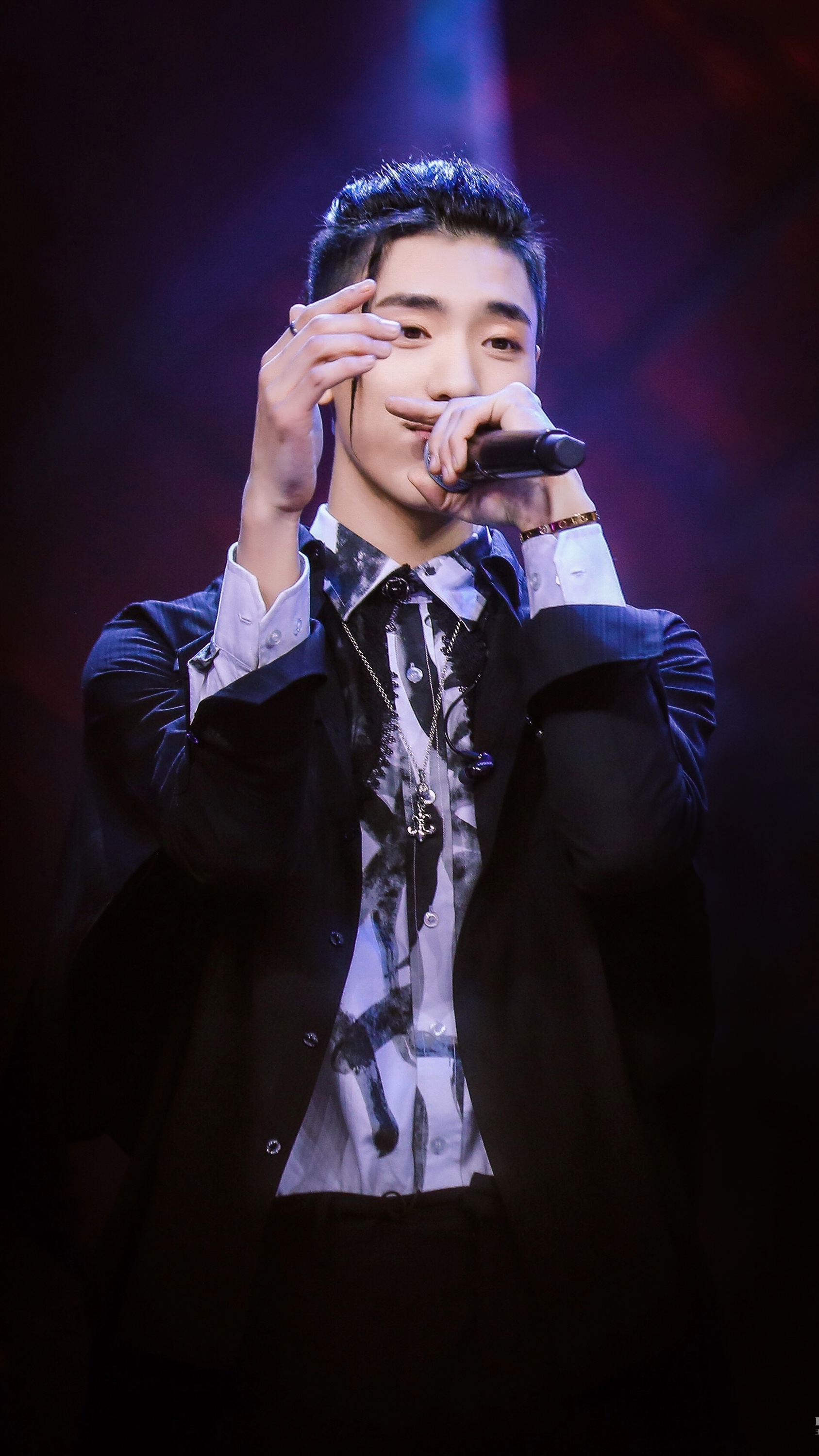 王子异 很帅 很美 很撩人