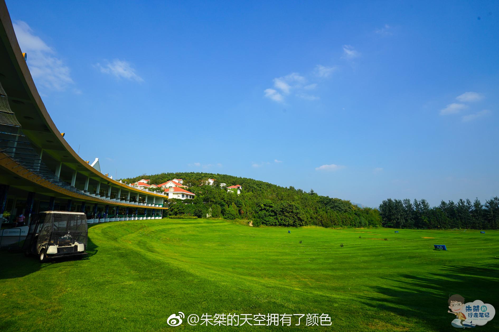 南山国际高尔夫球场位于胶东半岛山东烟台龙口
