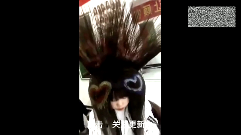 这才是正宗的杀马特贵族,这发型帅爆了!