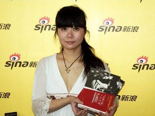 她当年唱嫁衣出名，却被诬陷嫖娼，如今微博公开内幕轰告真相！