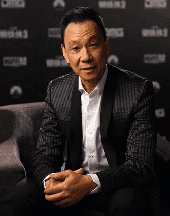 71岁王学圻儿孙幸福, 两百万遣散相守40年的妻子, 今孤家寡人