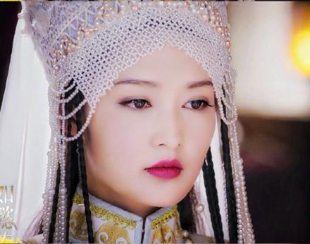 《如懿传》李沁饰演的寒香见什么时候出场 如懿为何