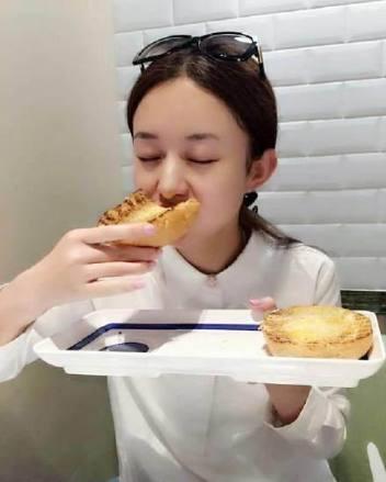 明星吃相大曝光,郑爽赵丽颖超可爱,黄晓明bab