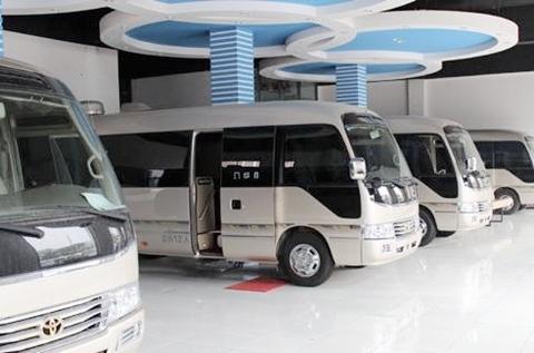 进口丰田考斯特旅行巴士考斯特内饰改装