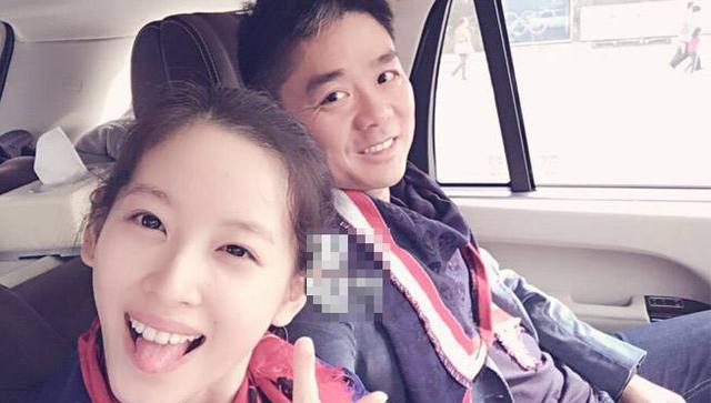 章泽天疑似怀二胎?她在章子怡生日会上的照片可以看出端倪