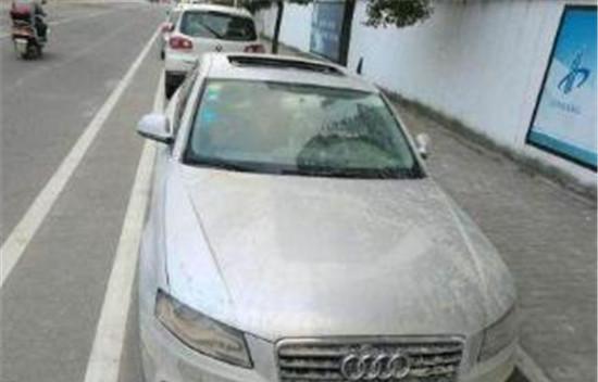开了一年的奥迪A4遇到暴雨洗礼, 最后拯救出来卖5万没人要