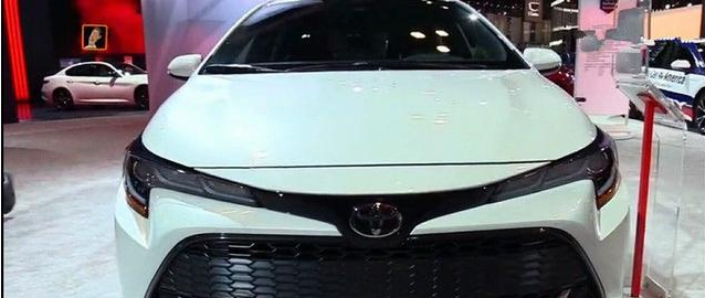 全新两厢版卡罗拉惊艳亮相，新车售价10万，大众高尔夫倍感压力