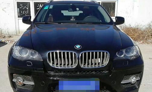 农村小伙花40万买辆宝马X6, 开了两月成为周边加油站的老熟客