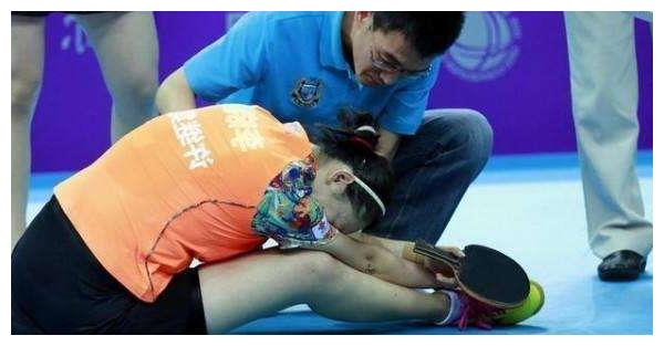 女运动员比赛时遇上生理期怎么办?却只能这样做,真令人心疼