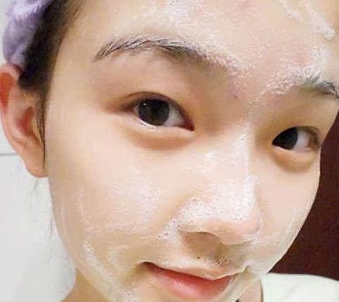 鼻翼常常挤出白色颗粒? 螨虫在作怪, 三招教你