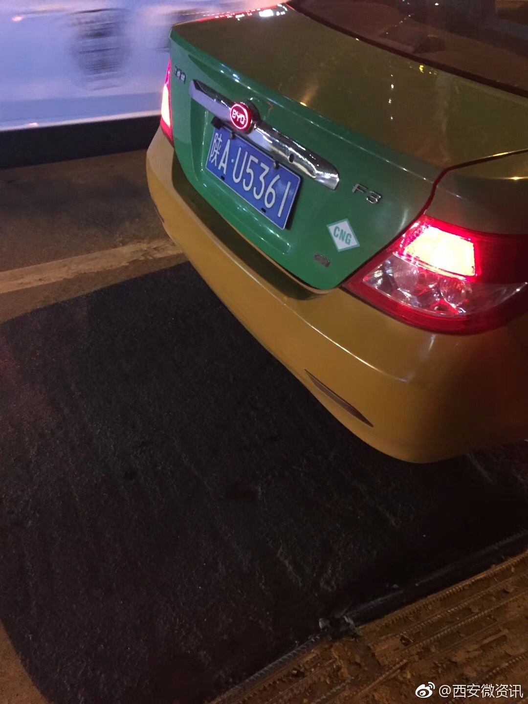 晚上去高铁站接人没坐出租车 司机师傅竟然嘱